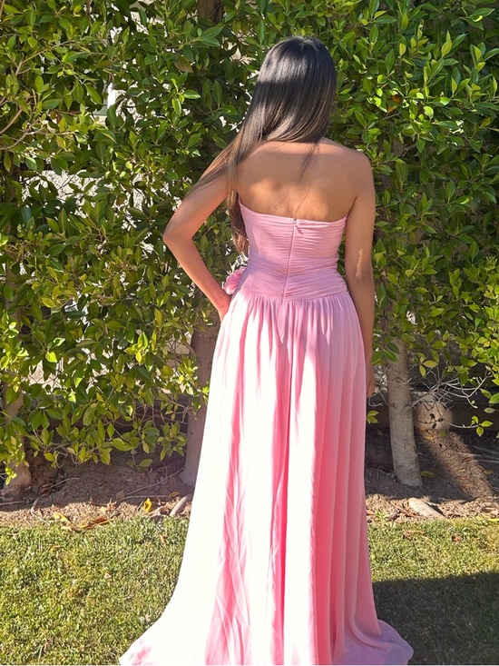 Hello Molly - Runaway - The Rosette gown - Picture 4 of 5